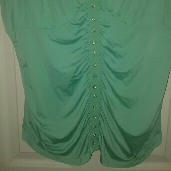 Top - Picture 3 of 4